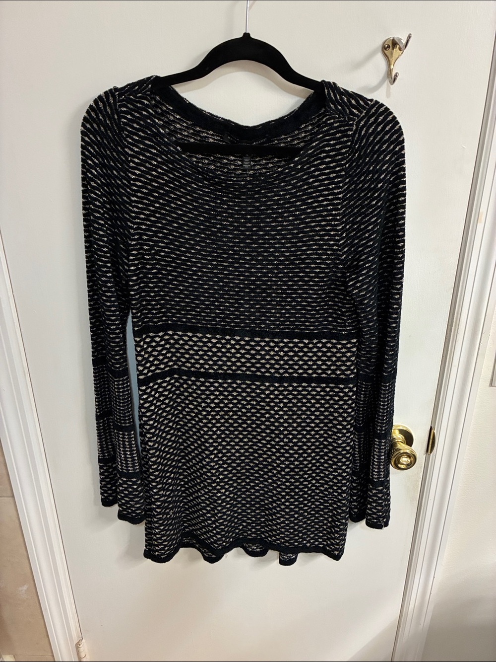 NWT White House Black Market Black and White Knit Mini Dress Sz M